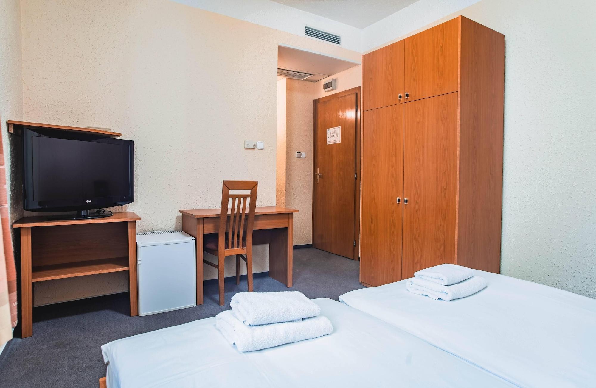 Homoky Hotels Bestline Hotel Budapest Luaran gambar