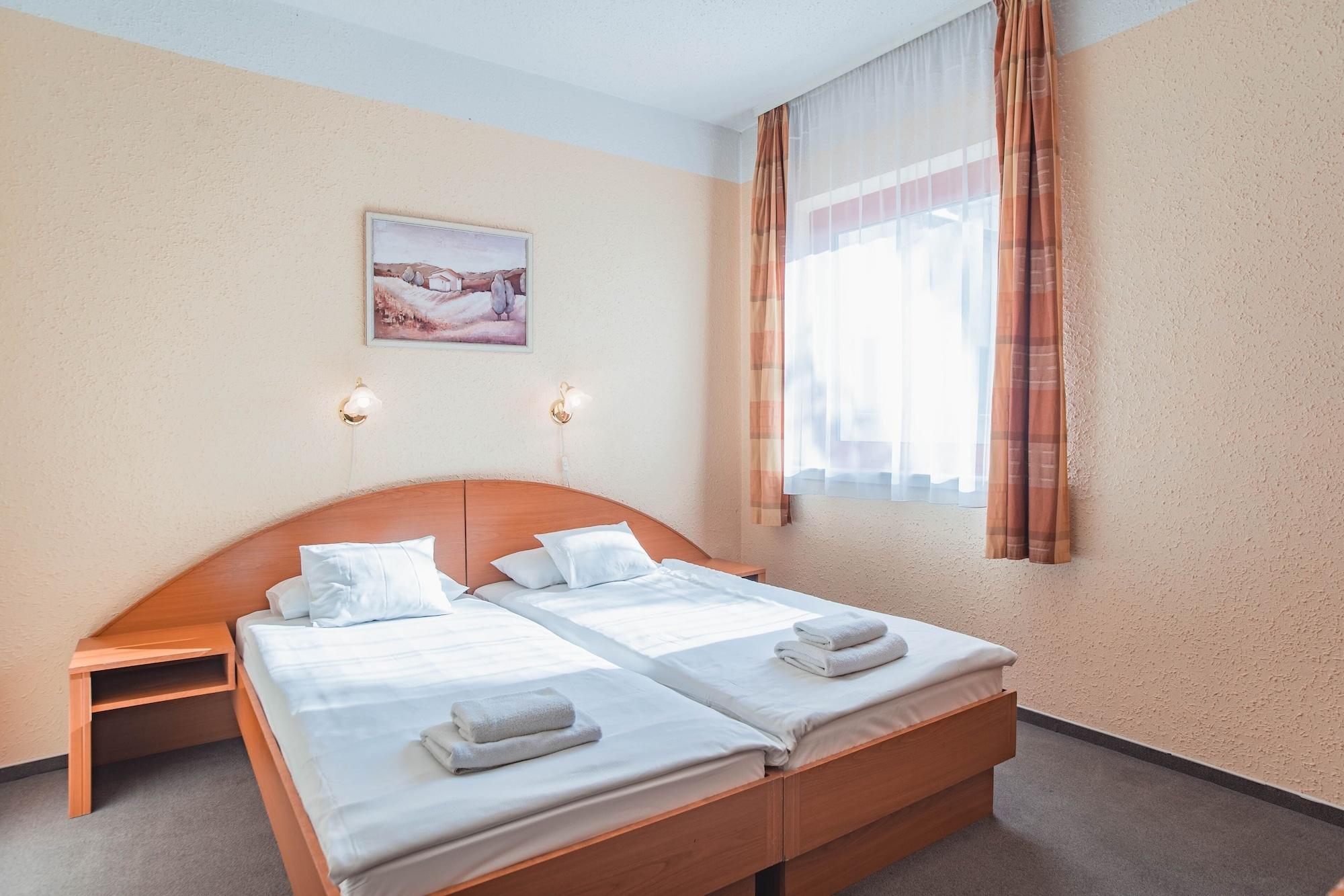 Homoky Hotels Bestline Hotel Budapest Luaran gambar